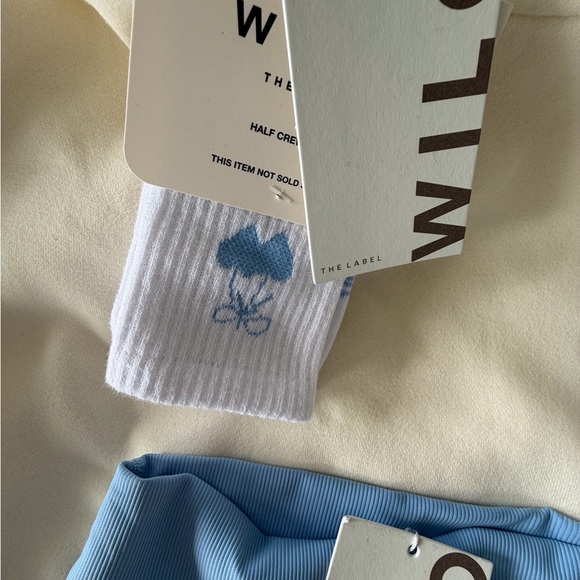 WILO THE LABEL LOVE CLUB 3 piece set!!! Hoodie, socks, shorts!! XS - Picture 4 of 6